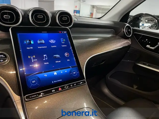 Mercedes-Benz 220 view 13