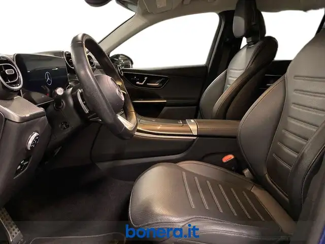 Mercedes-Benz 220 view 11
