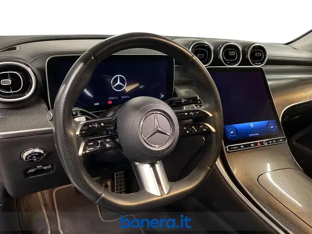 Mercedes-Benz 220 view 12