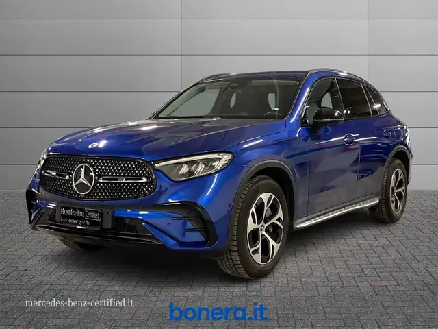 Mercedes-Benz 220 main image