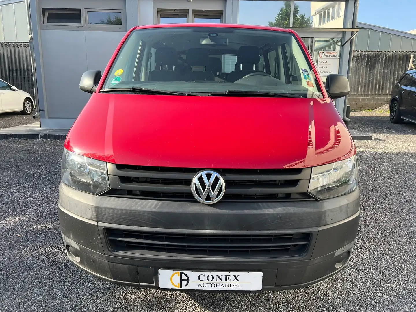 Volkswagen T5 T5 Kombi 2.0 TDI KLIMA AHK PDC 9-SITZ Rood - 2