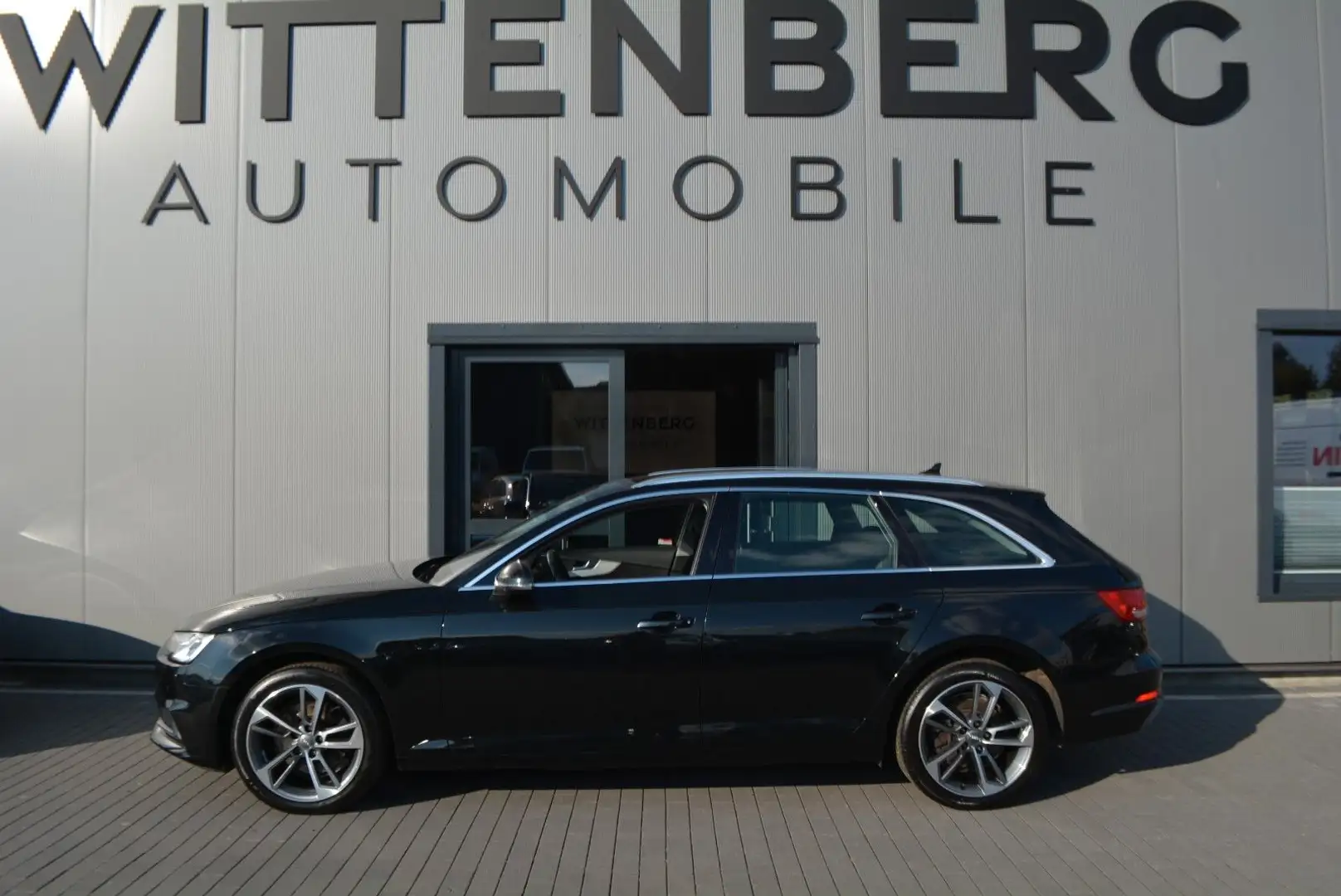 Audi A4 Avant 35 TDI sport-virtualCockpit Schwarz - 1