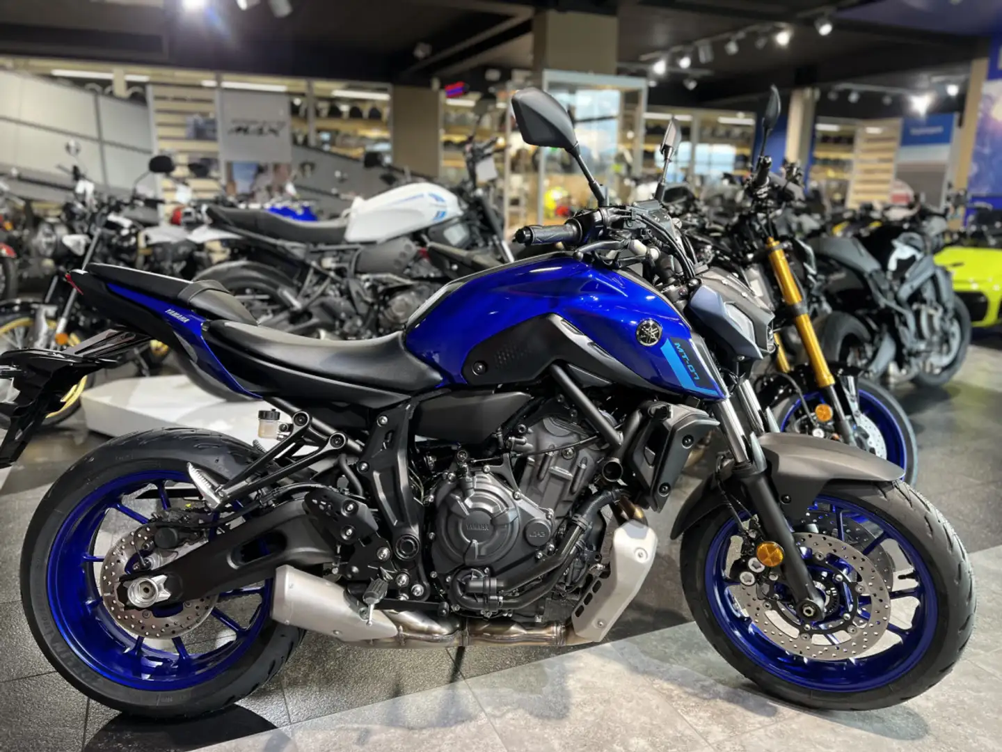 Yamaha MT-07 Blauw - 1