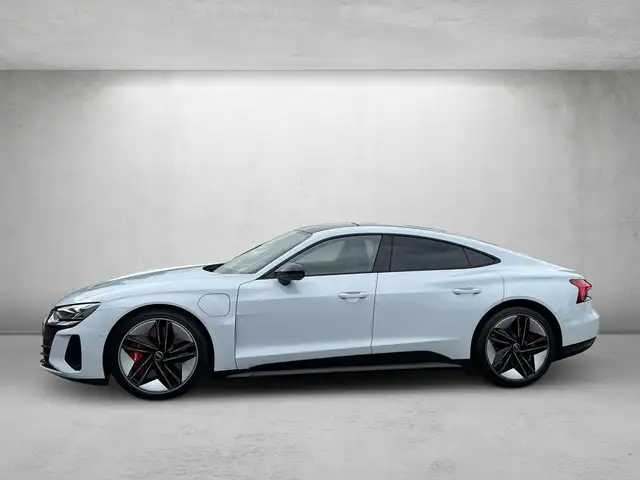 Audi E-Tron GT view 2