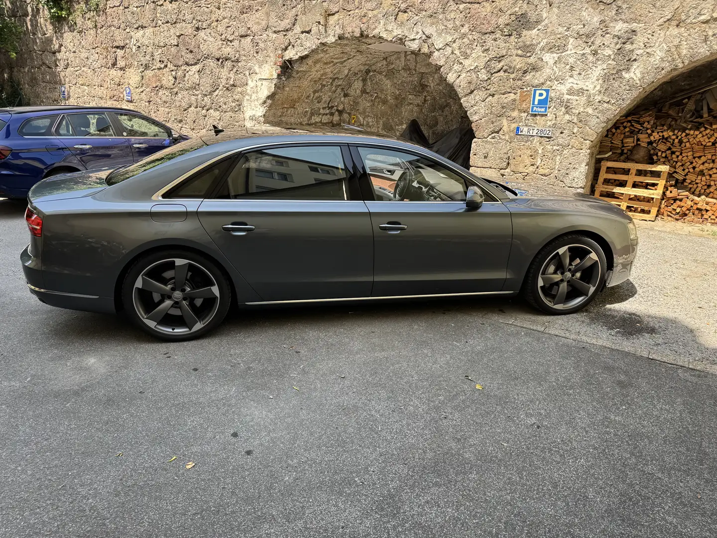 Audi A8 4.0 TFSI cylinder on demand quattro tiptr. Lang Gris - 2