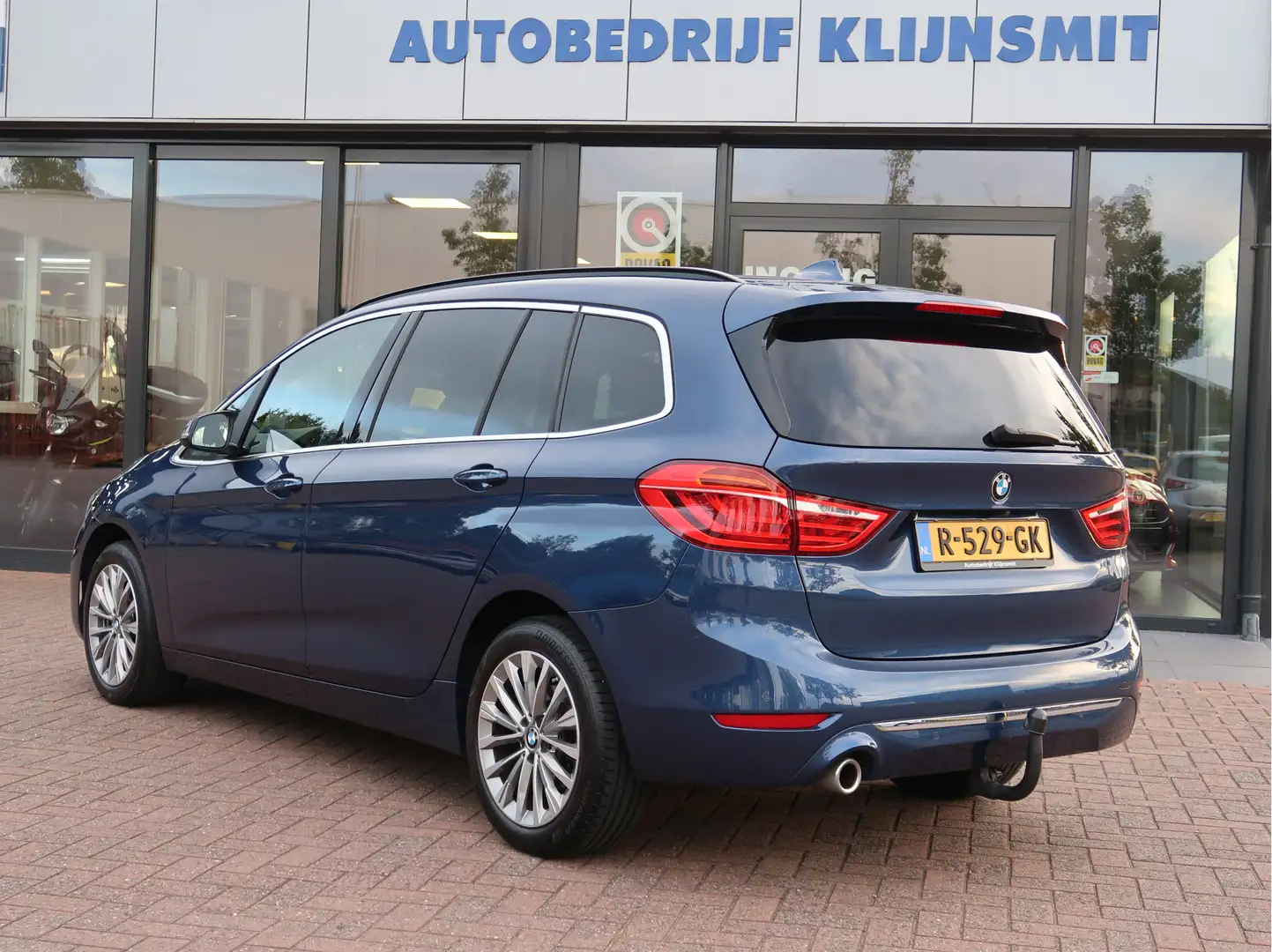 BMW 216 2-serie Gran Tourer 216i 7 Pers. Business Edition Blauw - 2