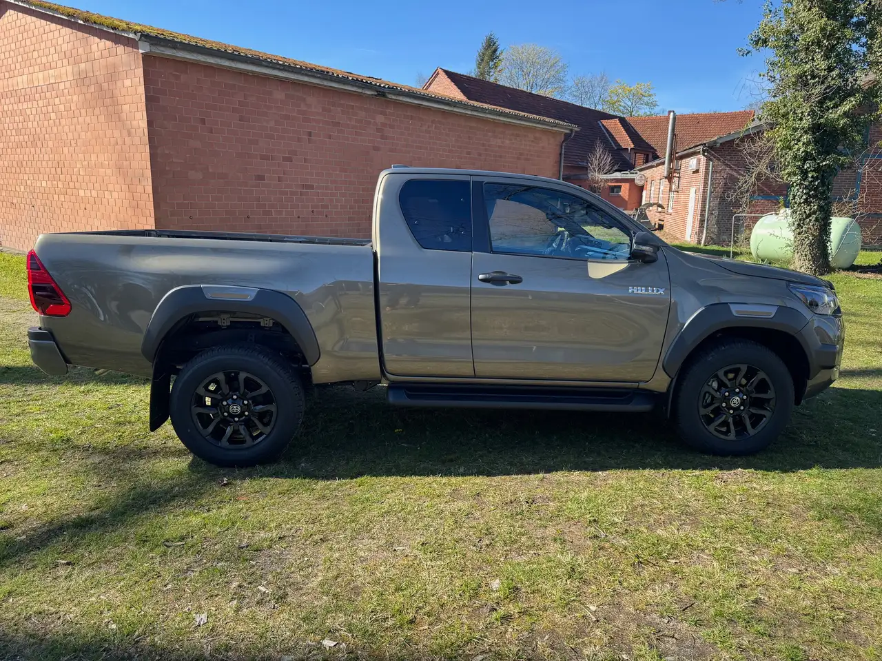 Toyota Hilux HiLux 4x4 Extra Cab Autm. Invincible 6