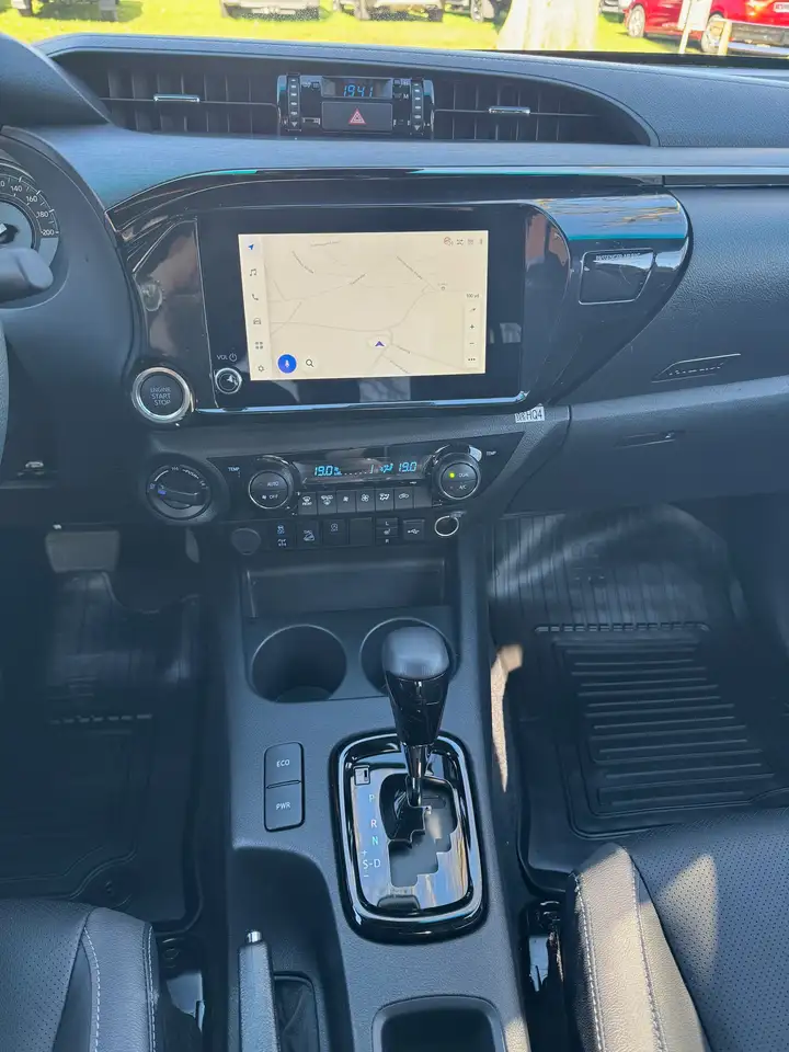 Toyota Hilux HiLux 4x4 Extra Cab Autm. Invincible 15