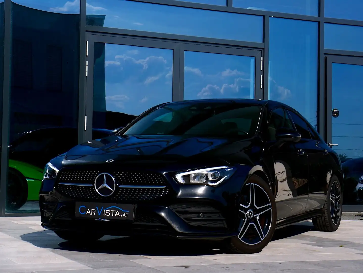 Mercedes-Benz CLA 180 AMG Line & Night-Paket Schwarz - 2