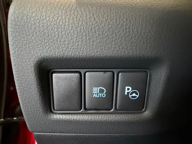 Toyota C-HR view 10