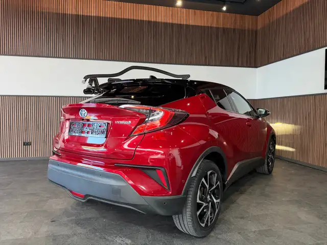 Toyota C-HR view 6