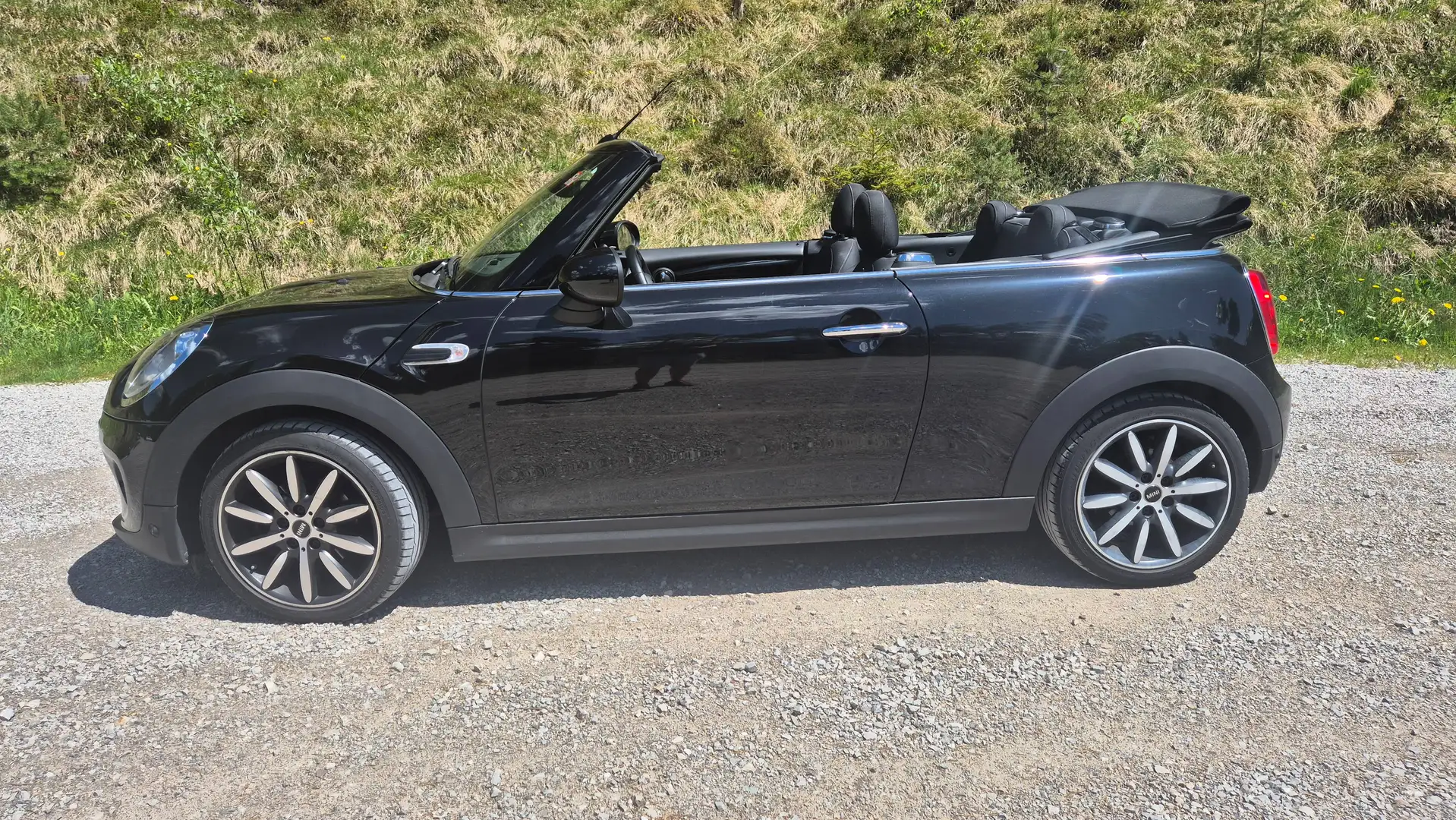 MINI Cooper Cabrio MINI Cooper Cabrio Cooper Schwarz - 1