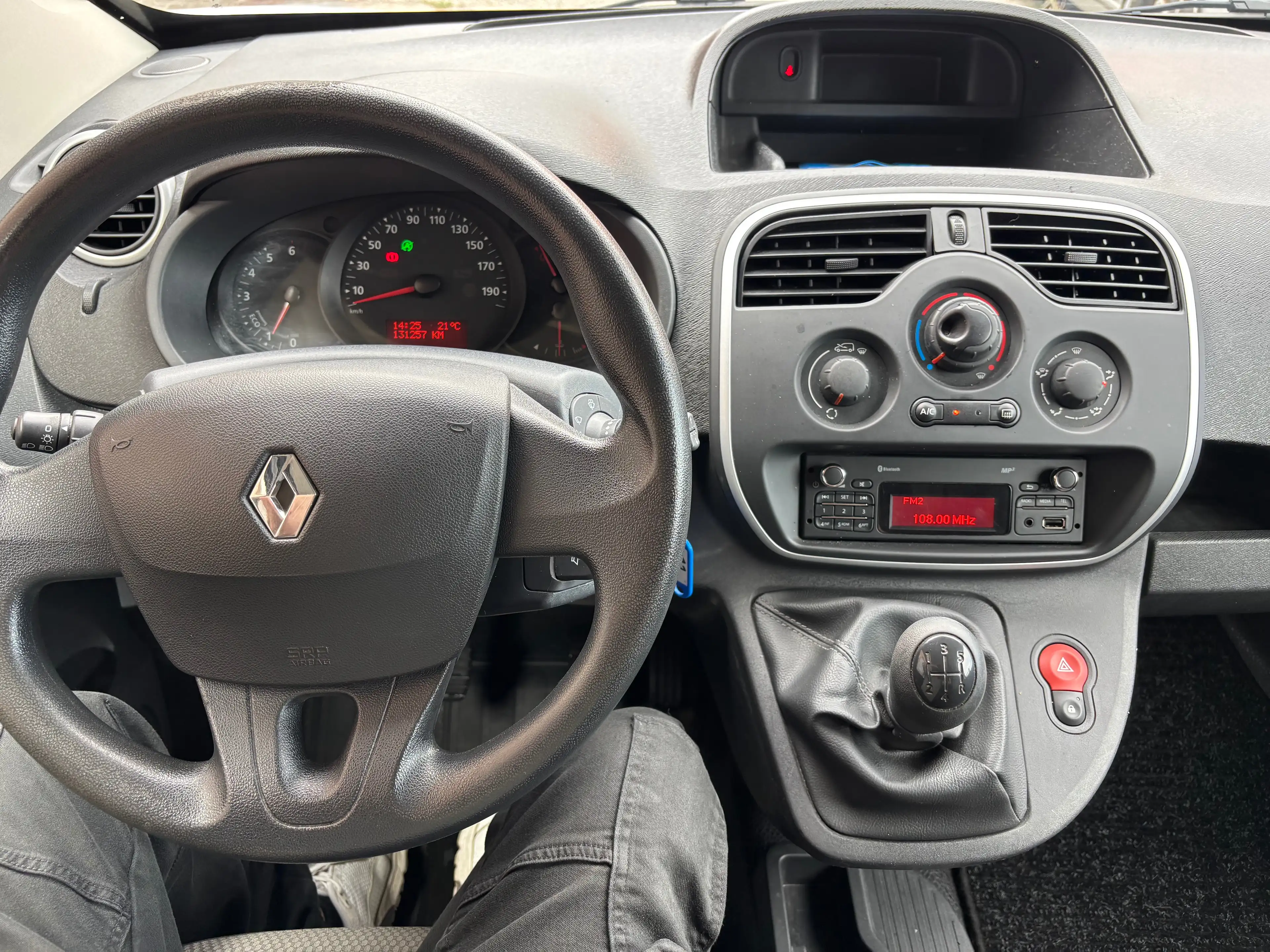 Renault Kangoo 1.5 dCi Energy kangoo maxi prêt à immatriculer ! — photo 14