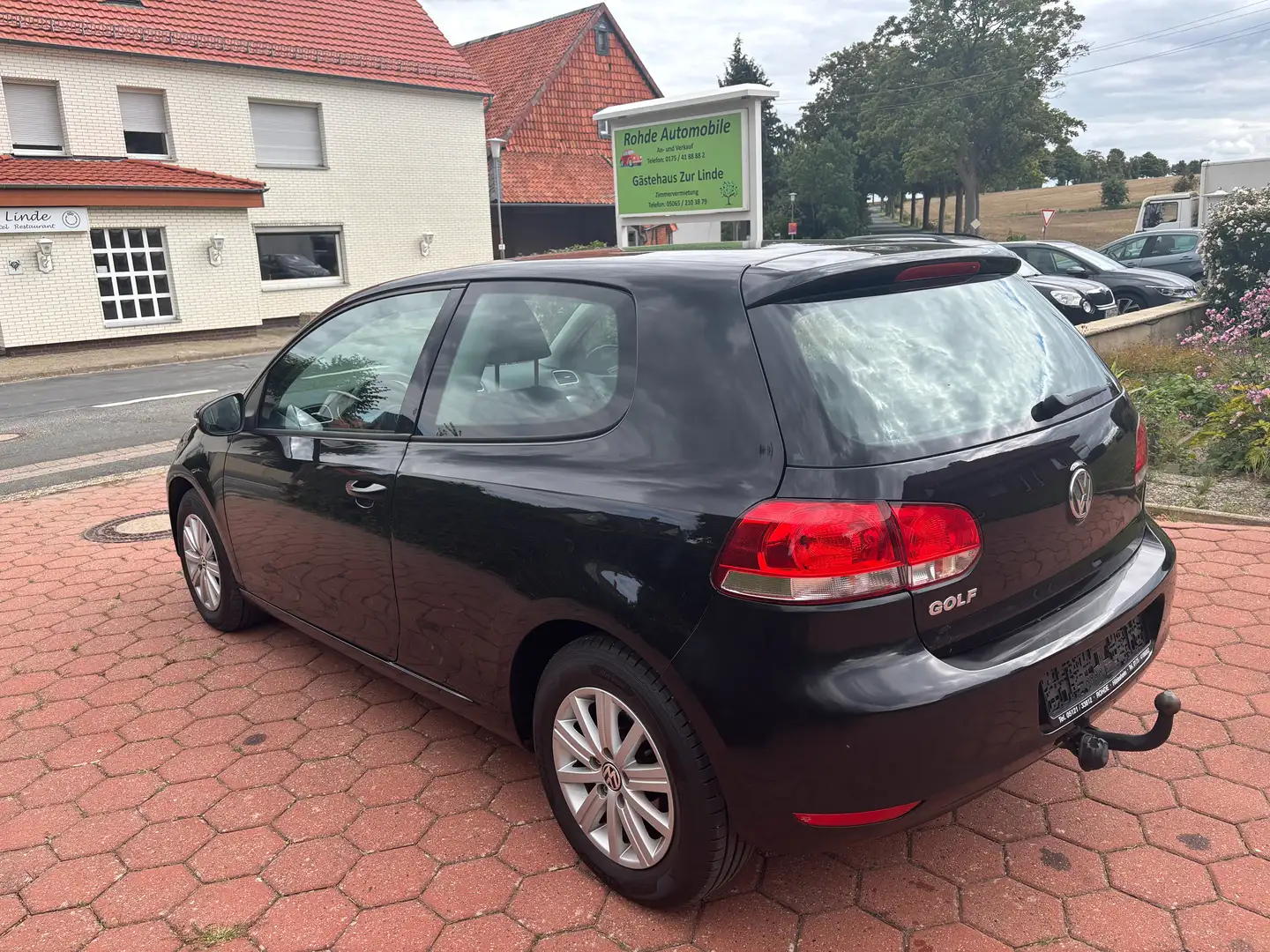 Volkswagen Golf Trendline Schwarz - 2