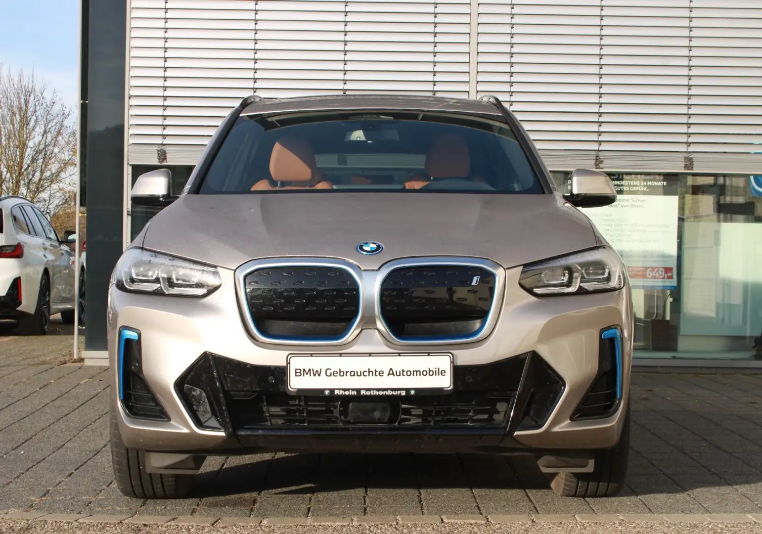 BMW iX3 M Sport Live AHK AdLED Kamera Navi Panorama Silber - 2