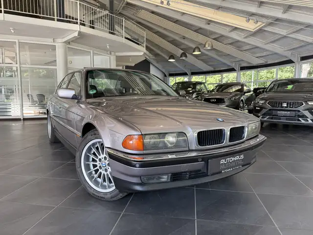 BMW 728 2. BESITZ   WARTUNGSHEFT   STANDHEIZUNG