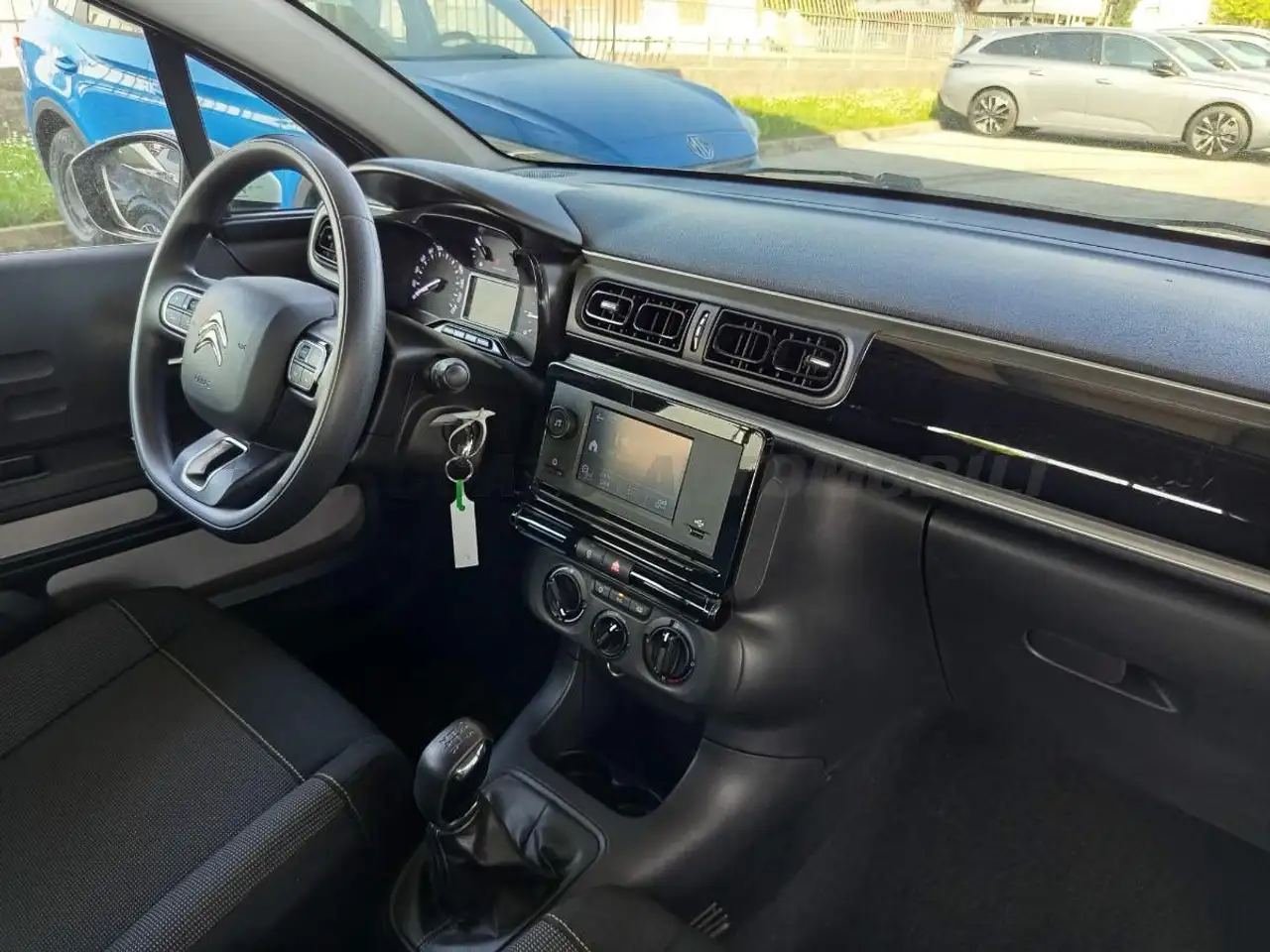 Citroen C3 C3 1.2 puretech You s&s 83cv neopatentati 7