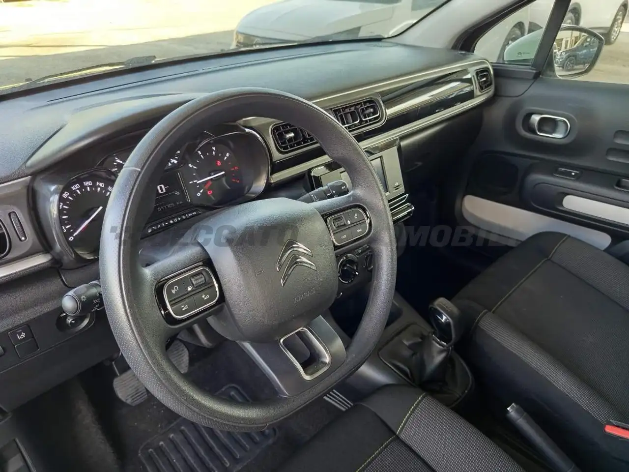 Citroen C3 C3 1.2 puretech You s&s 83cv neopatentati 18