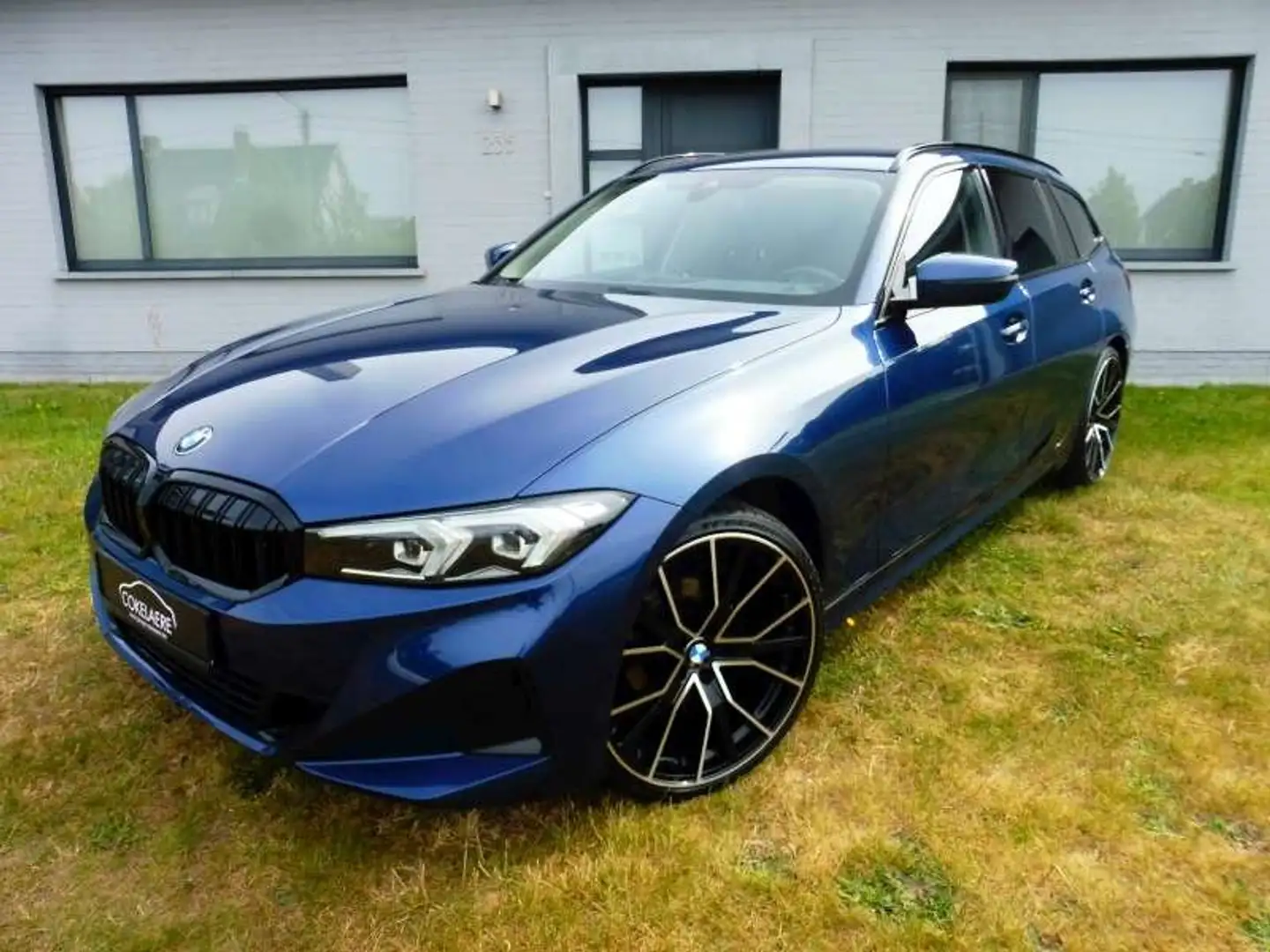 BMW 318 iA Touring FaceLift WideScreen/LiveCockpitPlus/20" Blauw - 1