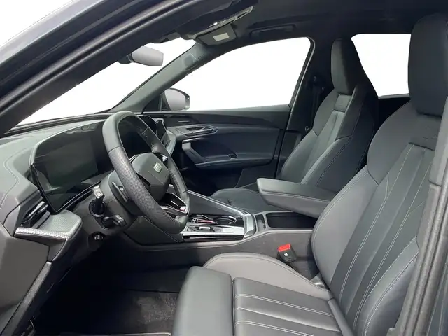 Audi Q5 view 15