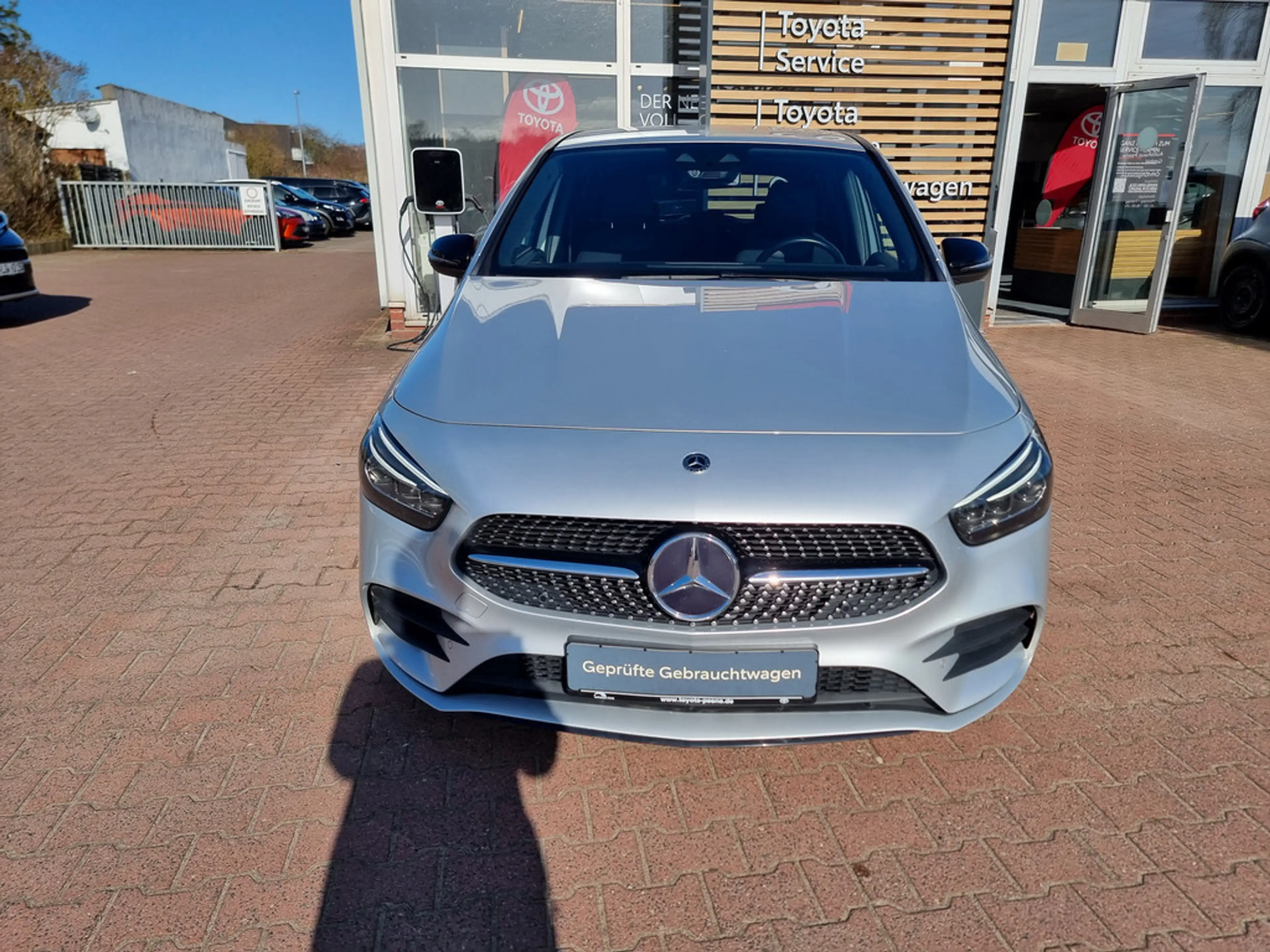 Mercedes-Benz B 250 AMG Line — photo 5