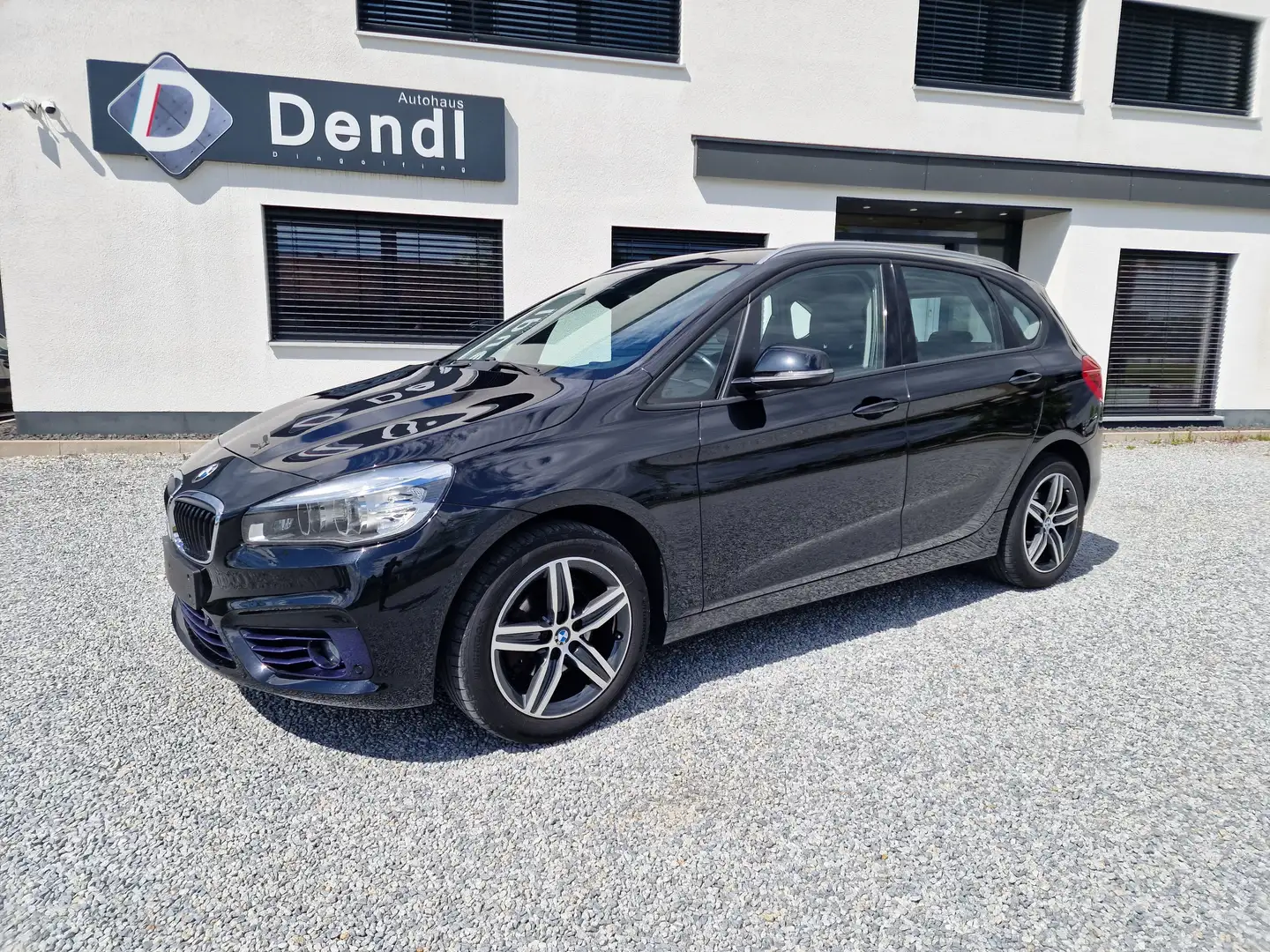 BMW 218 218d Active Tourer Sport Line*LED*Navi*Driv.Ass.* Schwarz - 1