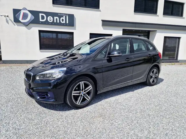 BMW 218 218d Active Tourer Sport Line*LED*Navi*Driv.Ass.*
