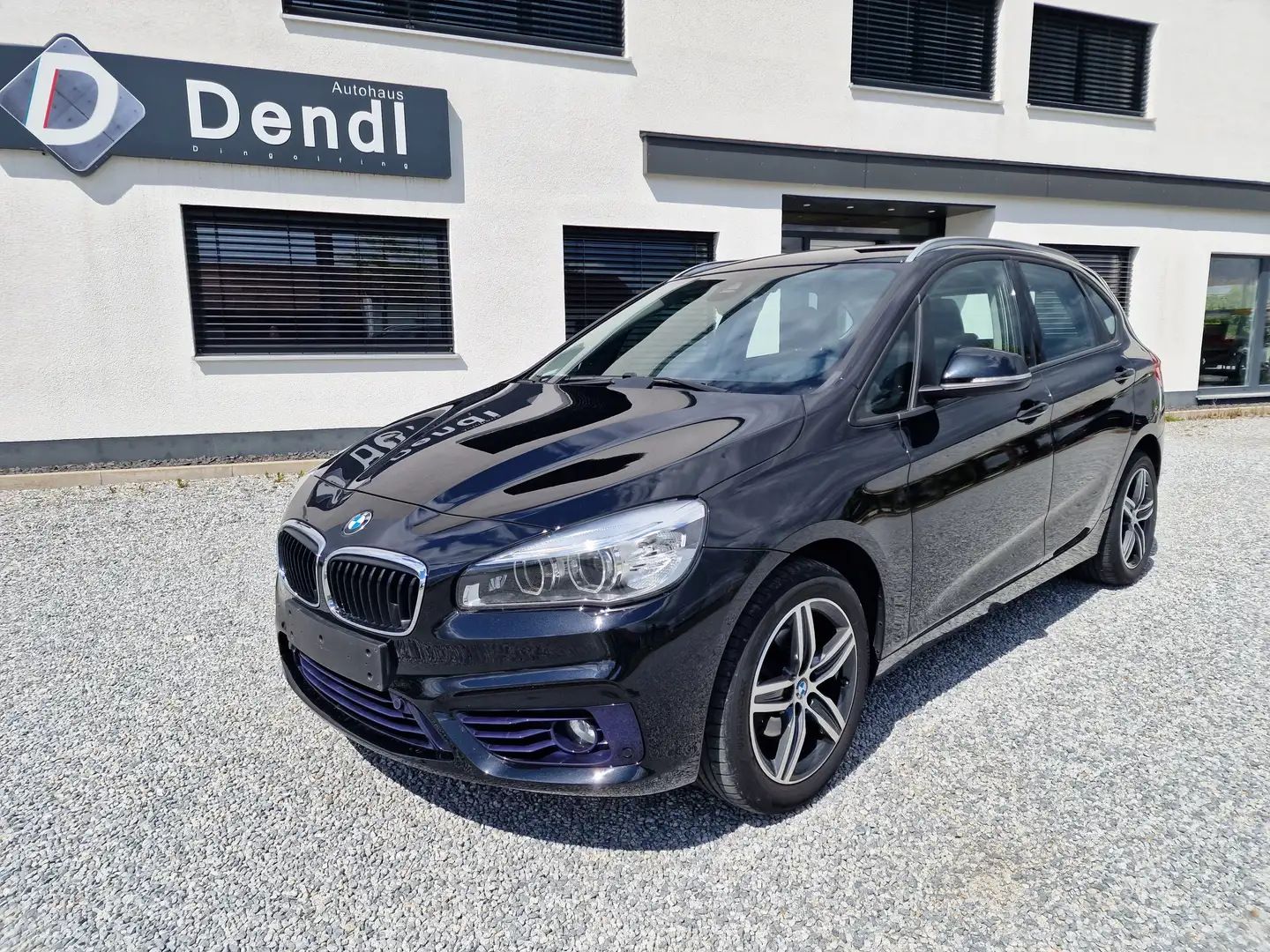 BMW 218 218d Active Tourer Sport Line*LED*Navi*Driv.Ass.* Schwarz - 2