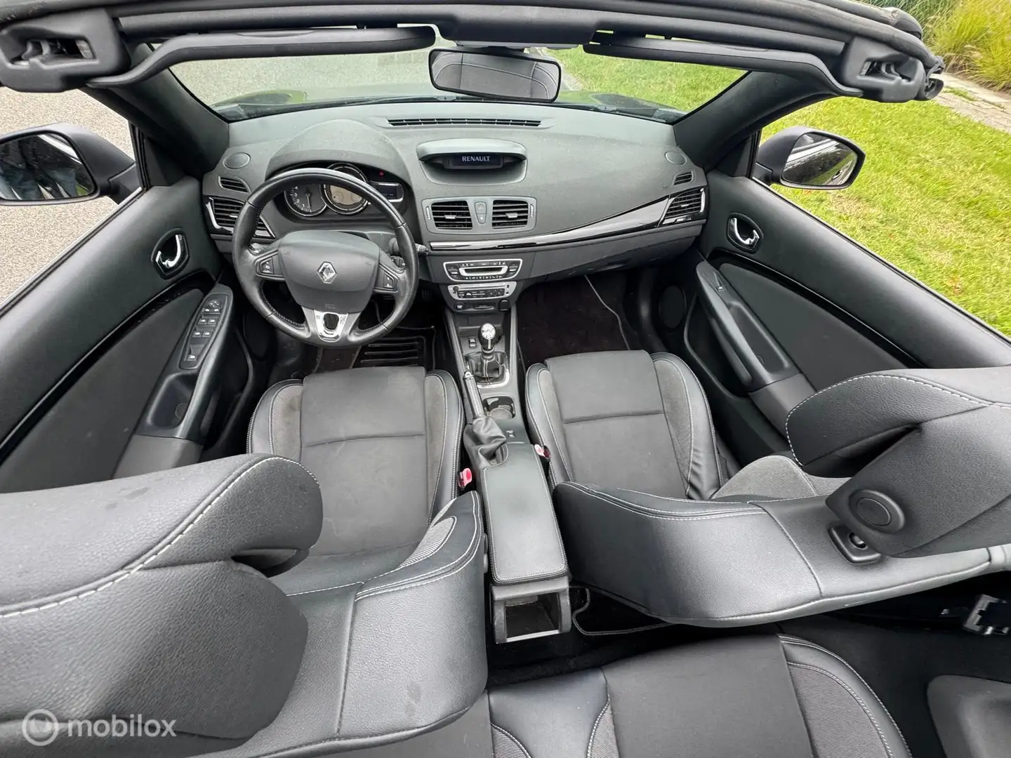 Renault Megane Coupé-Cabriolet 1.2 TCe Privilège Schwarz - 2
