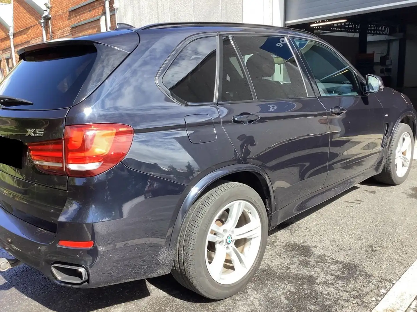 BMW X5 xDrive 40d M-Paket *TOP Ausstattung| 7-Sitze* Nero - 2
