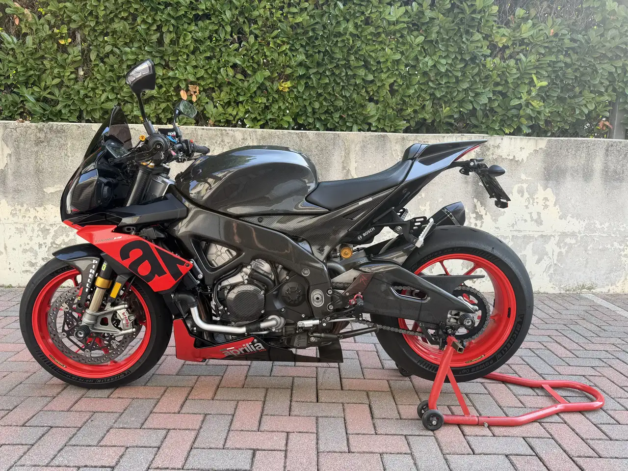 Aprilia Tuono