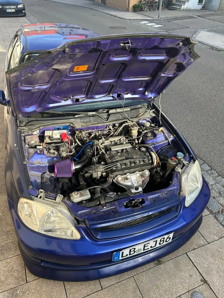 Honda Civic 1.5i LS, foto 10