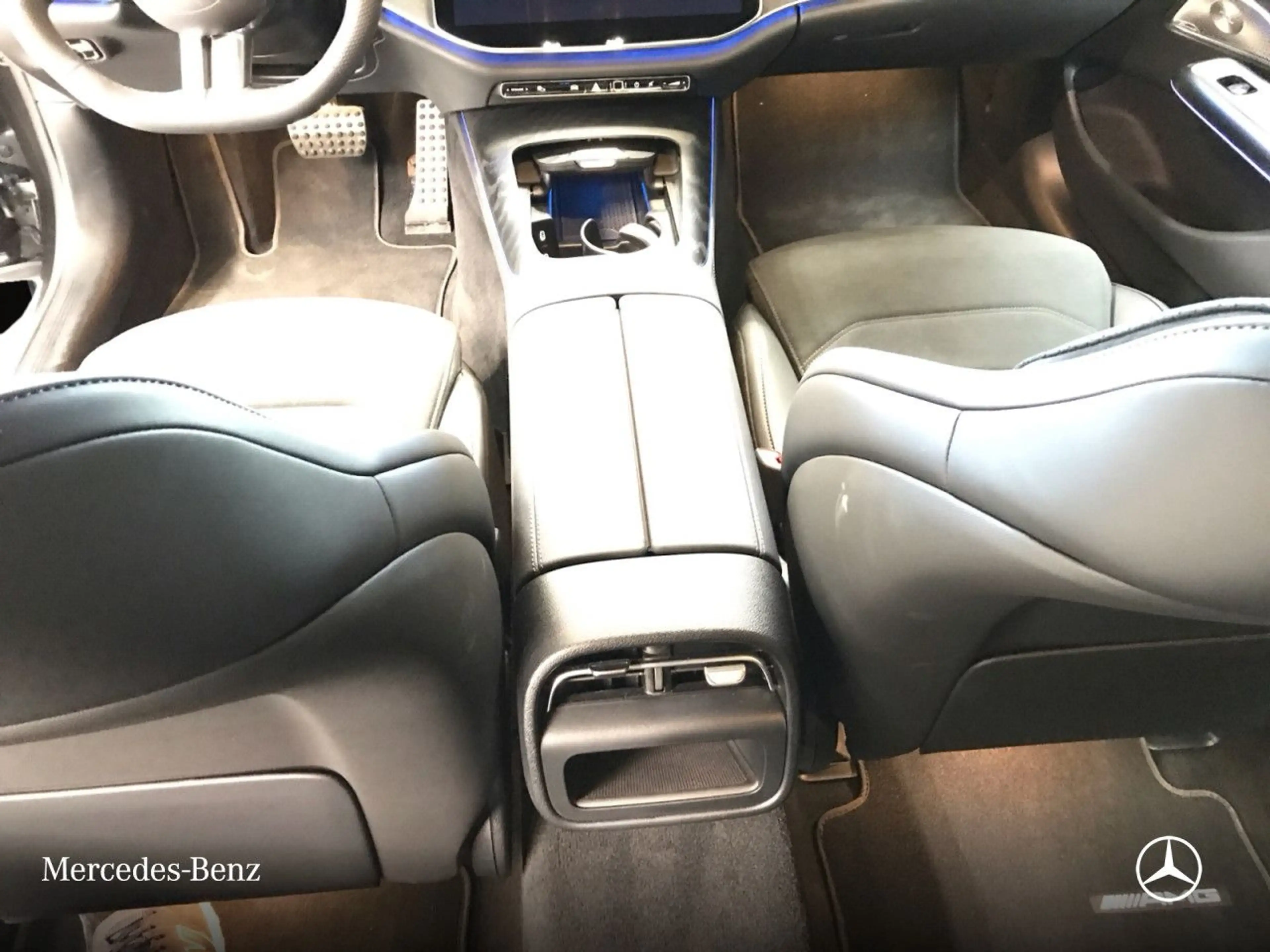Mercedes-Benz E 200 AMG Fahrass 360° Burmester Distr. PTS 9G — photo 14