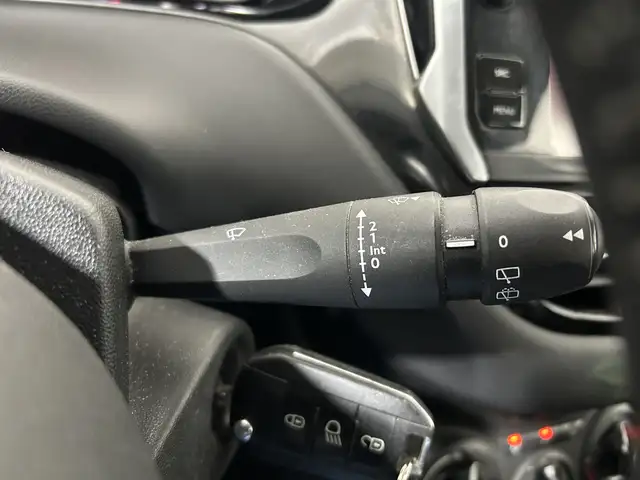 Peugeot 208 view 15