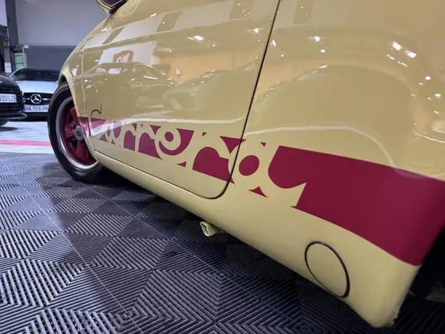 Porsche 911 view 14