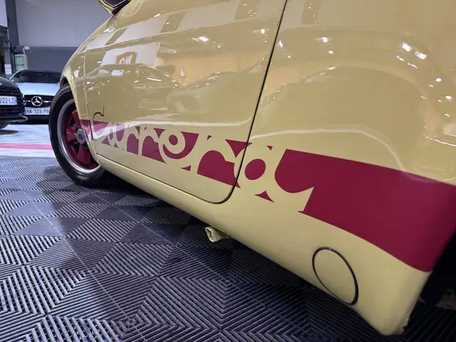Porsche 911 view 14