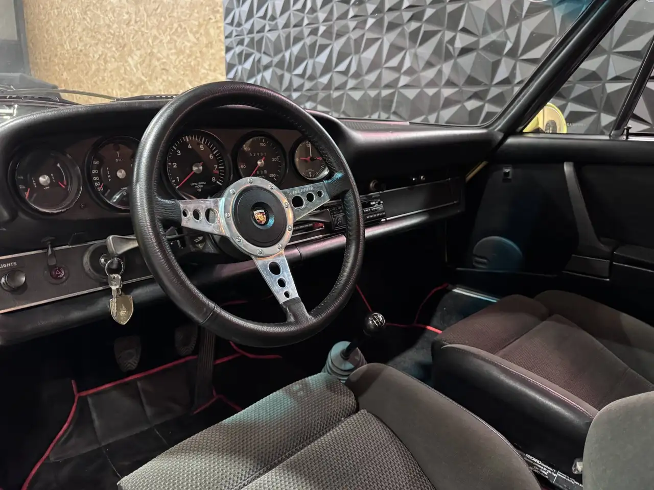 Porsche 911 2.4 S, foto 6