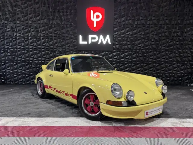 Porsche 911 main image