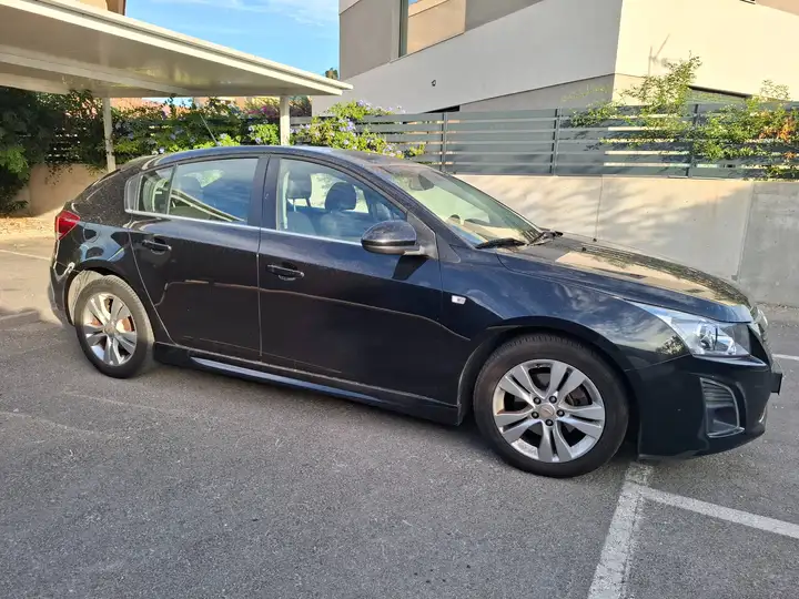 Chevrolet Cruze 2.0 VCDi LTZ 4p 2013