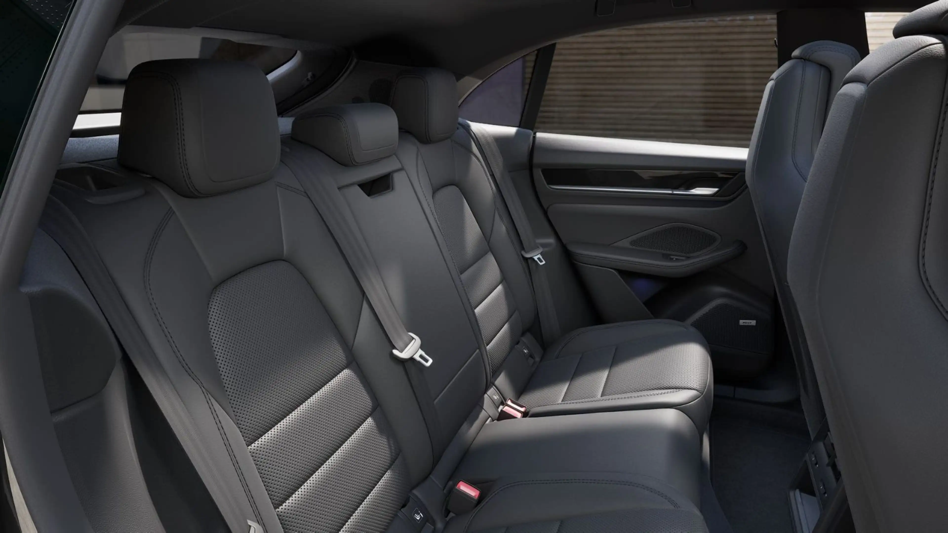 Porsche Macan 4 | Business-Paket | Drive Assist | AHK — photo 11