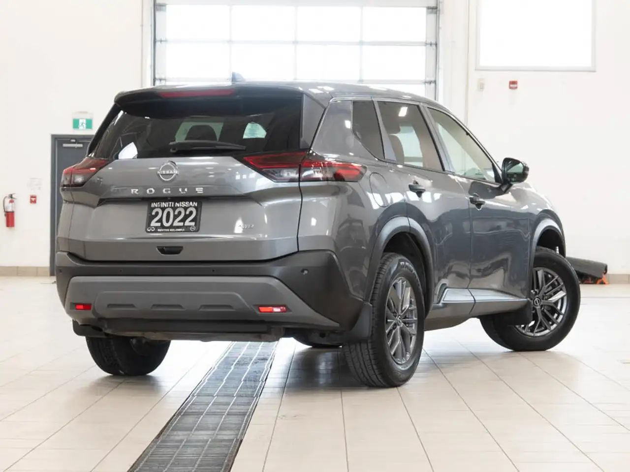 Nissan Rogue снимка Nissan Rogue
