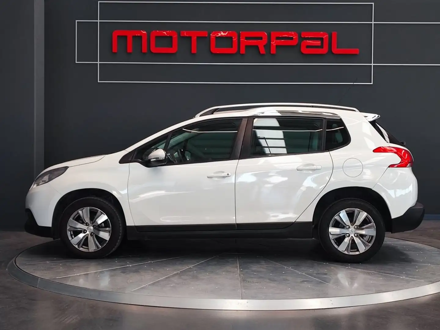 Peugeot 2008 1.6 e-HDI Active CMP Blanco - 2
