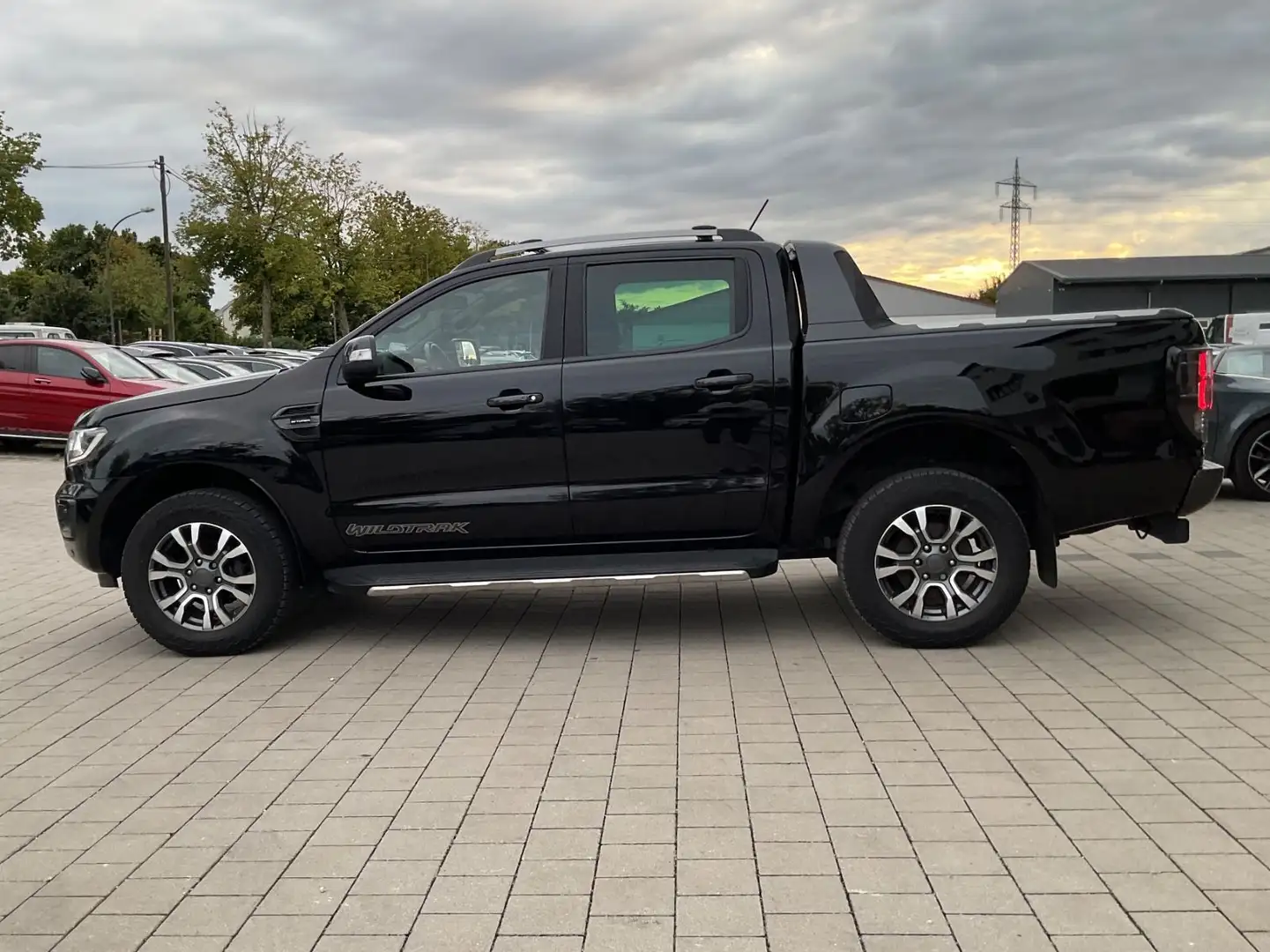 Ford Ranger Wildtrak Doppelkabine 4x4 ACC LED RFK Schwarz - 2