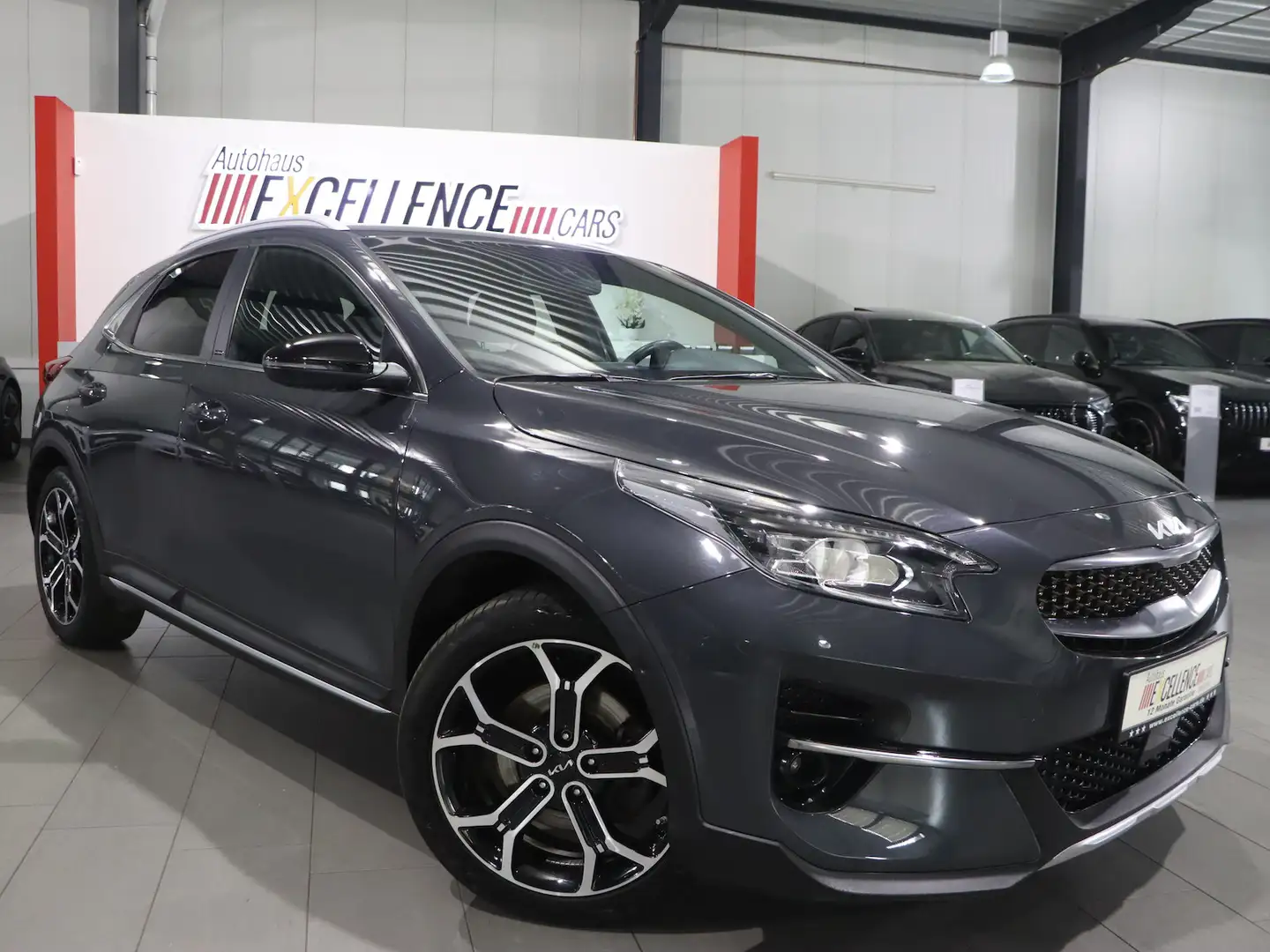 Kia XCeed 1.5 T-GDI BLACK XDITION / DIGI-COCKPIT,LED Grey - 2