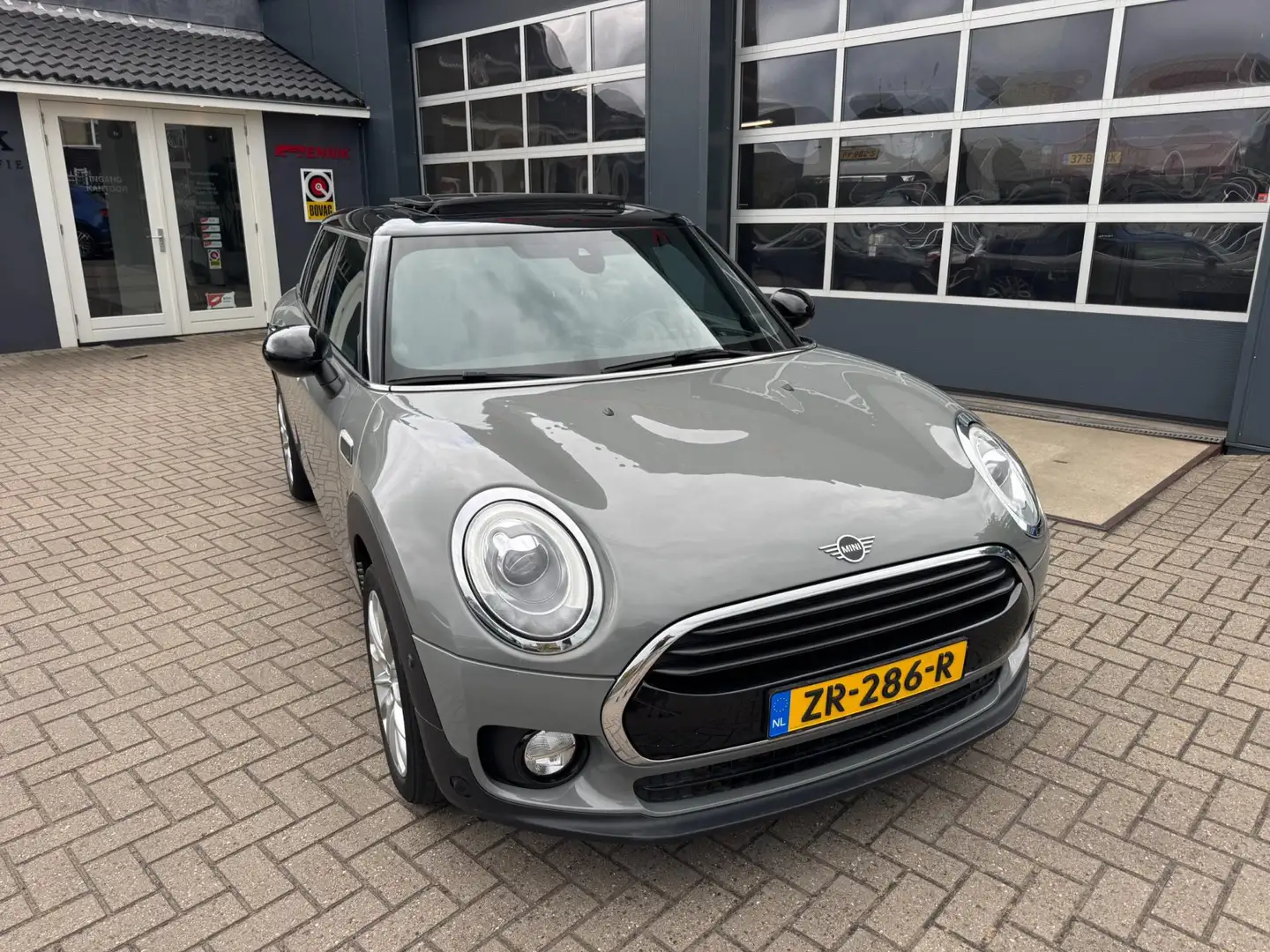 MINI Cooper Clubman Mini 1.5 Business Edition / Pano / Sportleder / AC Gri - 2