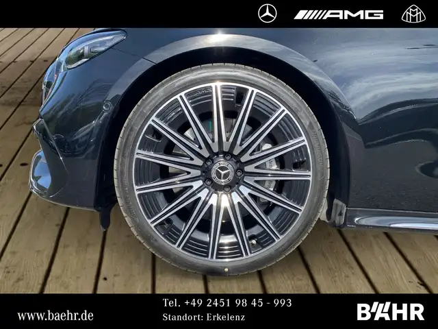 Mercedes-Benz E-Class view 6