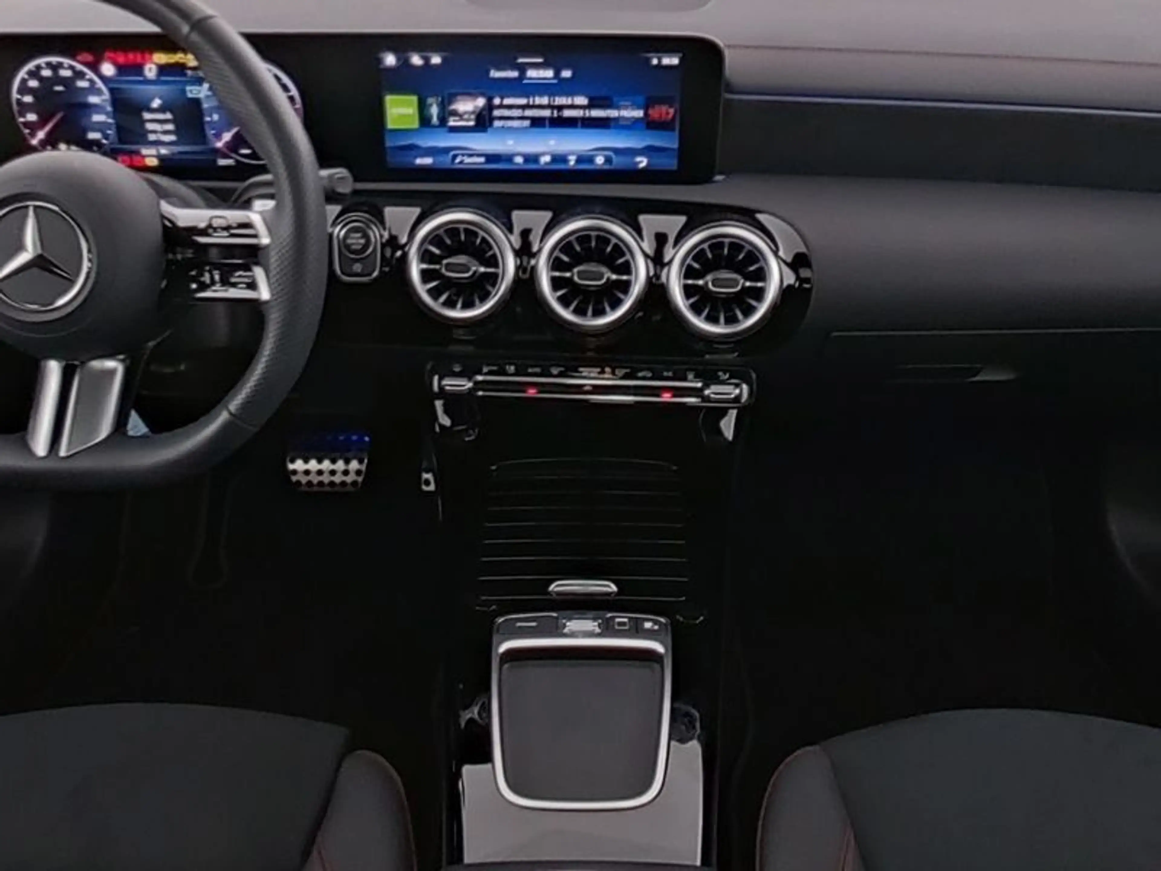 Mercedes-Benz CLA 200 AMG Adv.*Pano*STDHZG*LED*Kamera*Carpaly* — photo 5