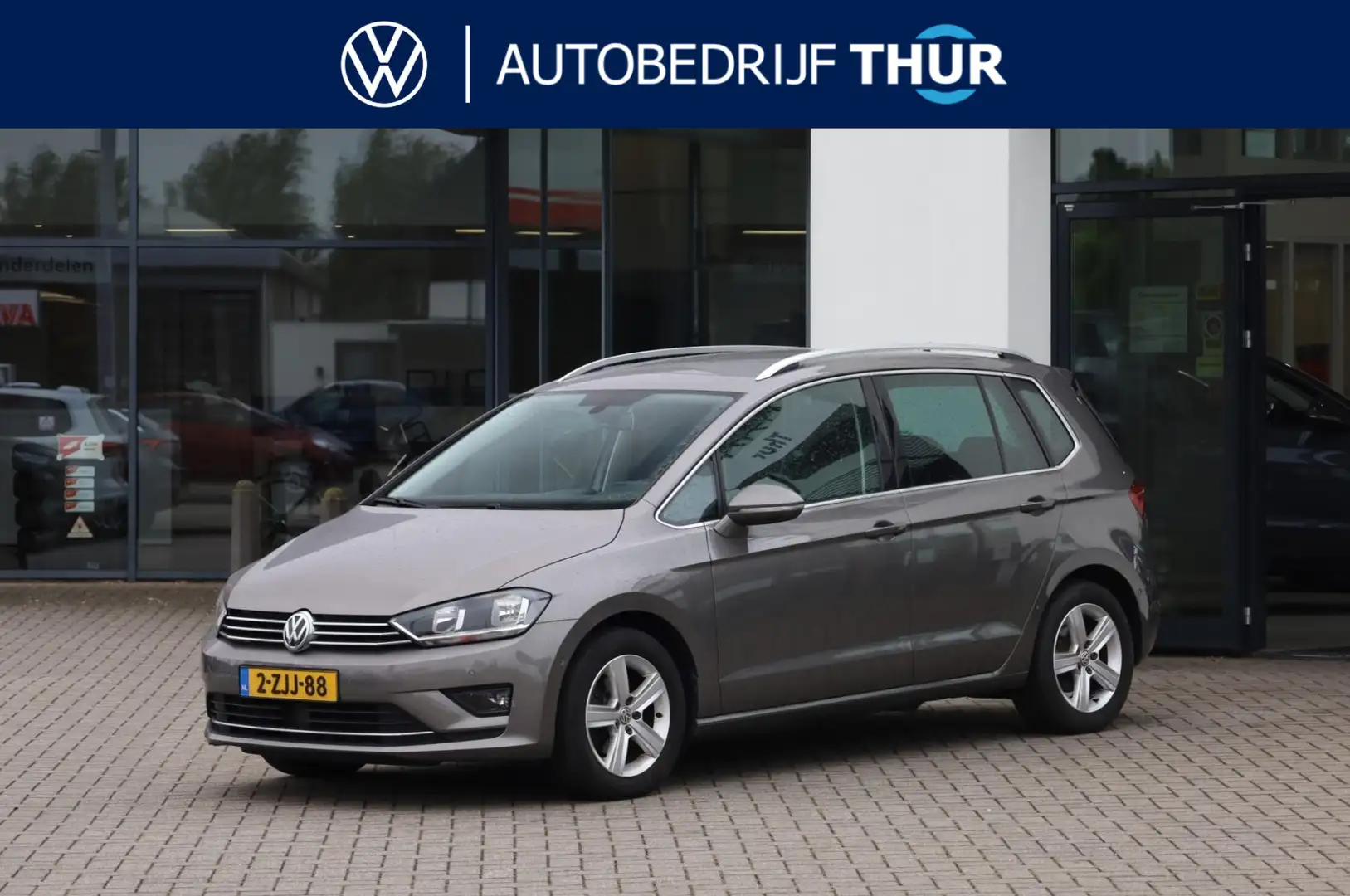 Volkswagen Golf Sportsvan 1.4 TSI Highline 125PK / 92kW DSG, NL Auto door on Gris - 1