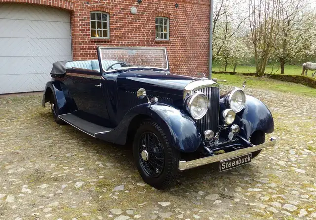 Bentley 3 1/2 Litre Three Position Cabriolet (Vincent of Reading)