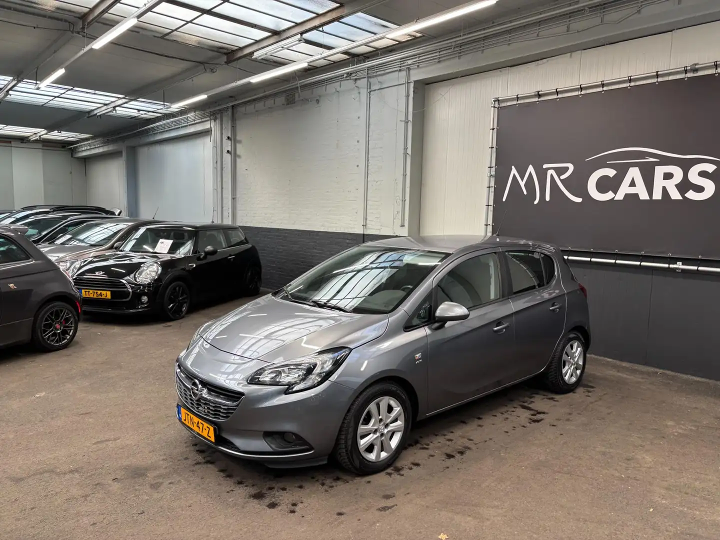 Opel Corsa 1.4 Edition Airco/Cruise Control/Stoelverwarming Gris - 2